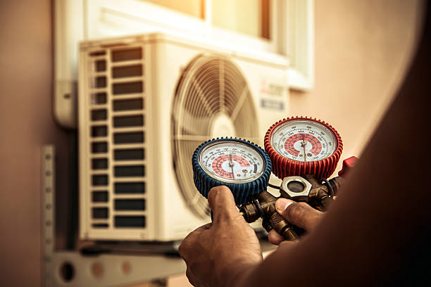 Professional Hvac technician working in Staples, MN